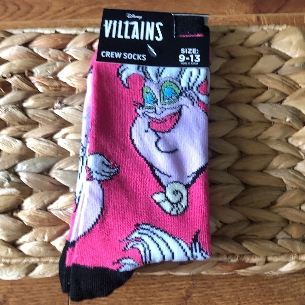 Disney Villains: Ursula crew socks